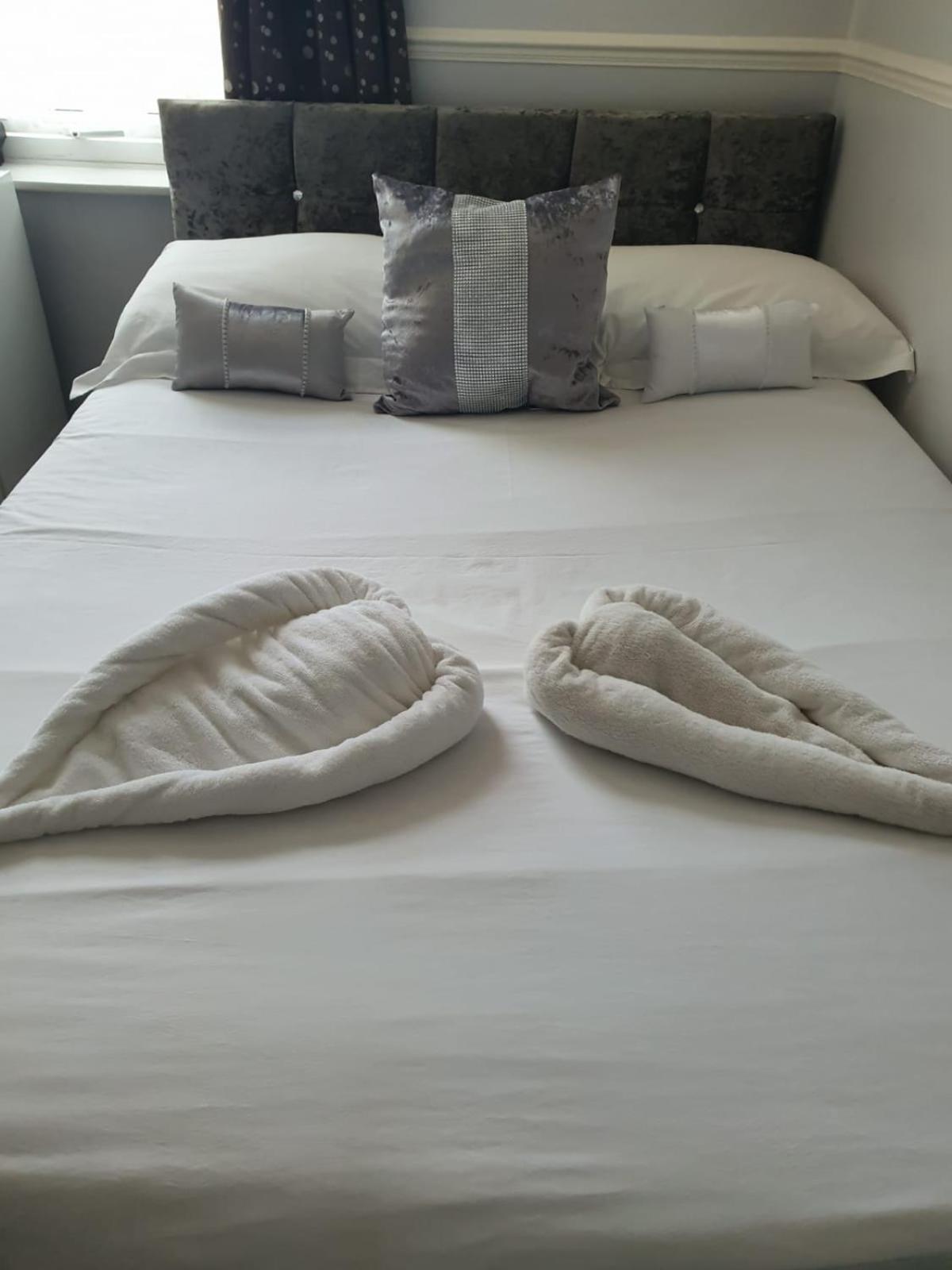 The Commongate Hotels Londra Camera foto